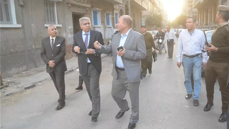 محافظ المنيا يتابع اجراءات عودة الانضباط للشوارع