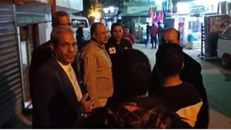 نائب المطرية يتفقد حملة الإنارة لليوم الرابع على التوالي