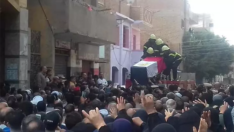 قيادات التربية والتعليم بالقناطر الخيرية تشيع جنازة شهيد كمين العياط