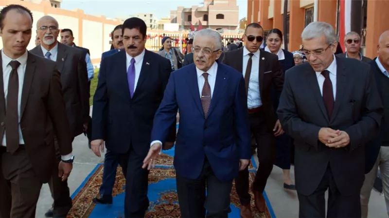 وزير التعليم ومحافظ القليوبية يفتتحان المدرسة الدولية بالعبور