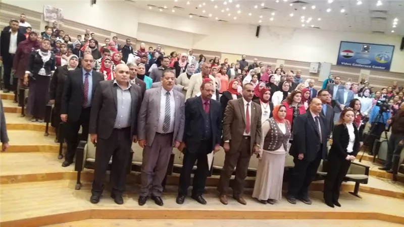 تعليم الإسكندرية &colon; تكريم المدارس الفائزه في مشروع «كيف نفكر»