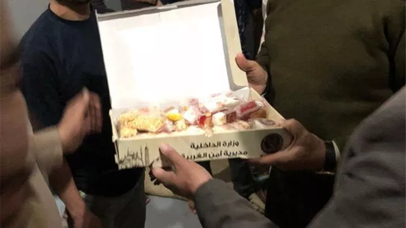 مديرية أمن الغربية توزع حلوى المولد على المساجين