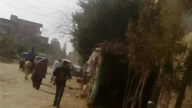 غرز فى طريق عام يهدد خطرا كبيرا لاهالى طنطا