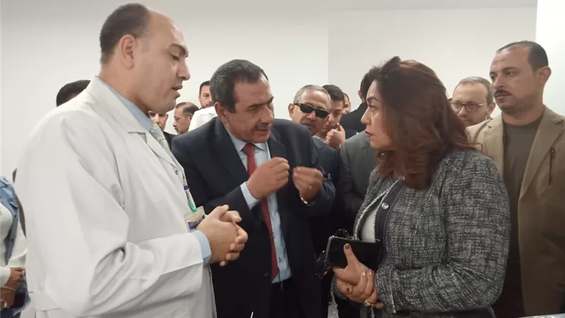 محافظ دمياط ومساعد وزير الصحة يتفقدان مستشفى اليوم الواحد برأس البر