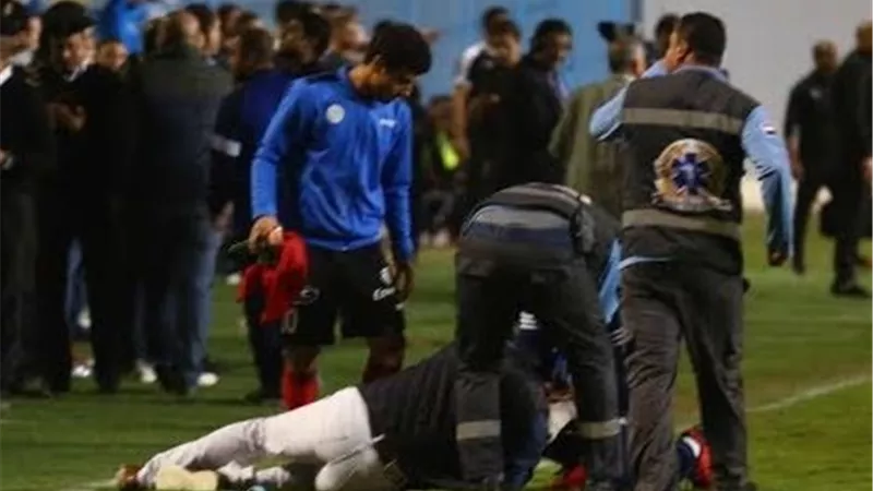 عبد العال مستنكرًا فعل الزمالك .. جماهير الأهلي لم تهاجم النحاس بعد الخسارة