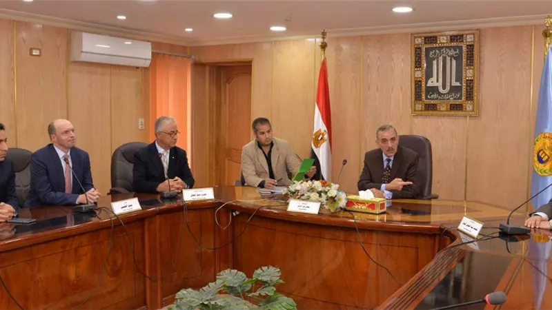 كارفور يبحث إنشاء فروع جديدة فى أسيوط