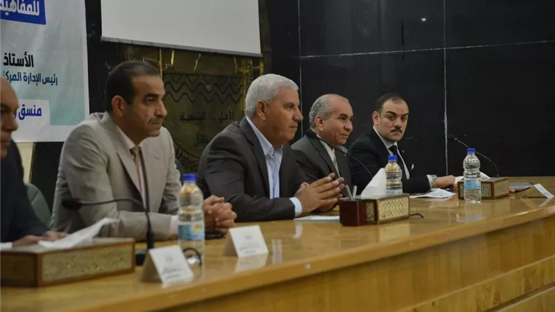 ورشة عمل للتوعية بالمفاهيم الحديثة لقانون تنظيم التعاقدات بمطروح