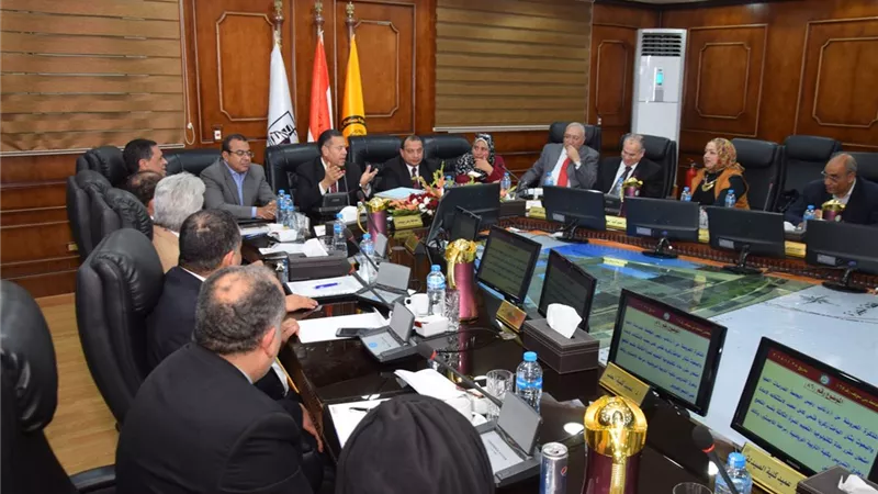 عبد الجابر يشيد بدور الجامعة في منظومة العمل التنفيذي بالمحافظة