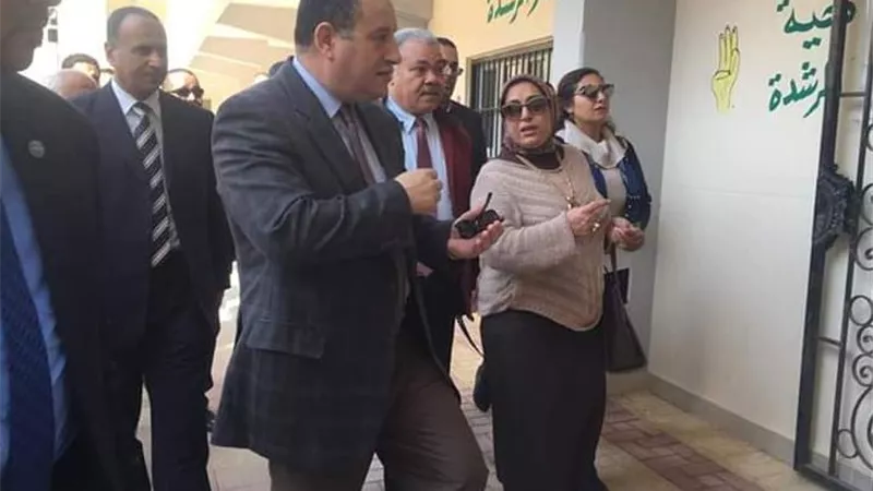 محافظ الاسكندريه يتفقد مدرسة جمال الدين الافغاني ويدرجها ضمن المدارس الثانويه
