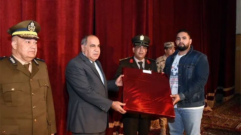 قوات الدفاع الشعبى والعسكرى بالشرقية تكرم المتفوقين