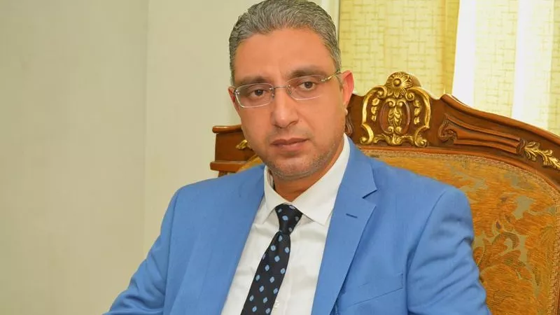 محافظ سوهاج يكلف ببحث حالة انسانية لمريض يعيش في ظروف قاسية