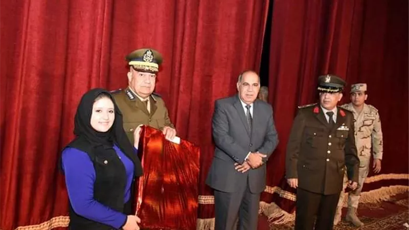 غراب يشيد باحتفالية قيادةالدفاع الشعبي والعسكري بالمتفوقين