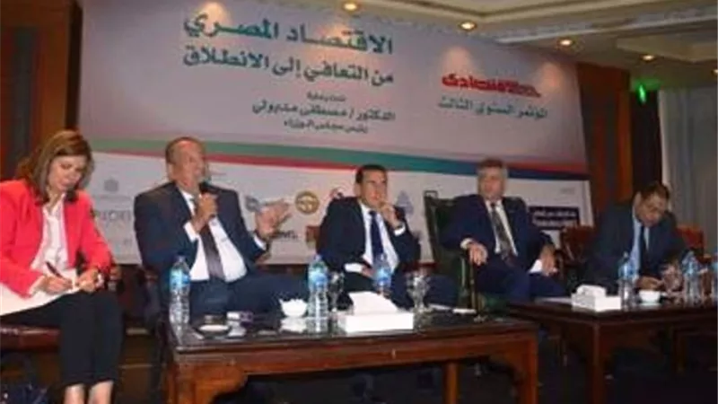 السياحة:رفع كفاءة العنصر البشرى فى برنامج الإصلاح الهيكلى لتطوير