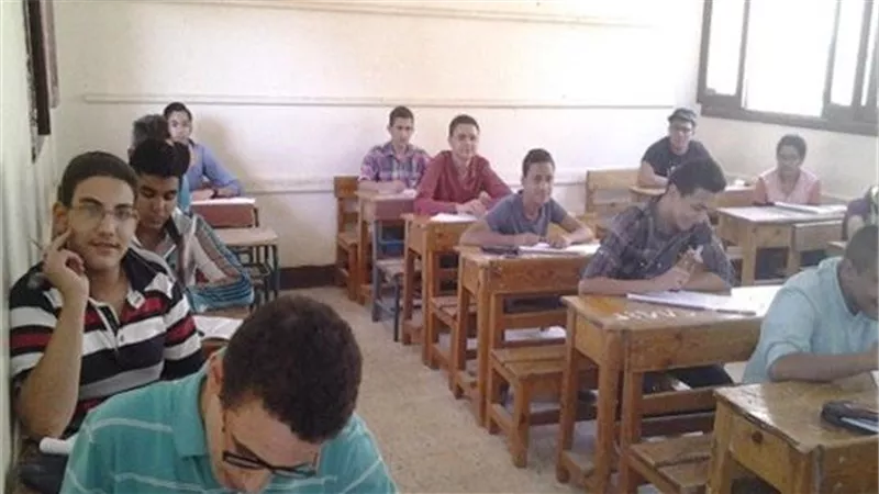 مراجعة شاملة على الوحدة الأولى للغة الفرنسية للثانوية العامة