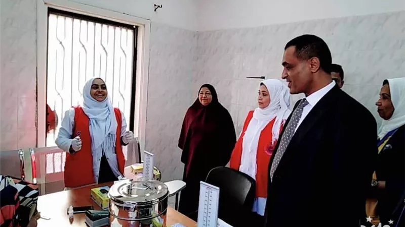 وكيل وزارة الصحة يتفقد نقاط الفحص بالمبادرة الرئاسية ١٠٠ مليون صحة