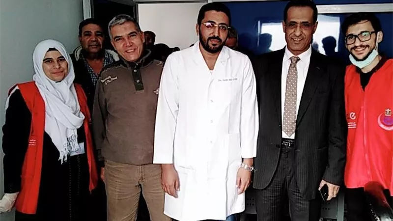 طلحة يجوب نقاط الفحص بالمبادرة الرئاسية بـ١٠٠ مليون صحة