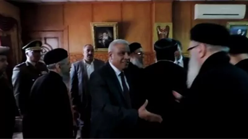 مدير أمن كفر الشيخ يقدم التهنئة للانبا ماركوس