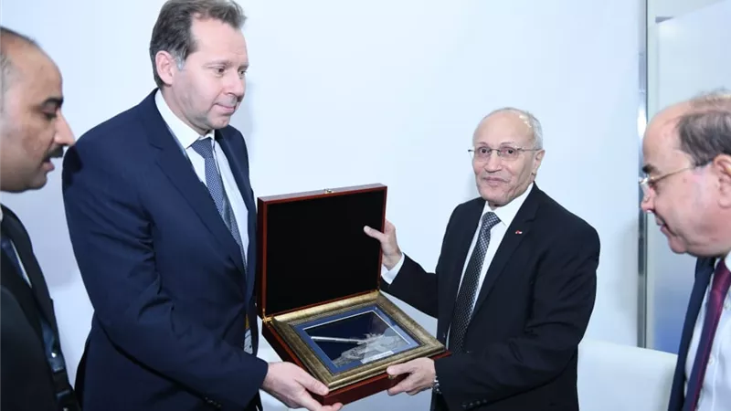 العصار يستقبل الكسندر بوتابوف لبحث التعاون مع الشركات الروسية