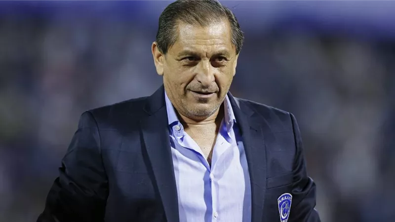 دياز يضع شرطا أساسيا لقيادة الأهلي