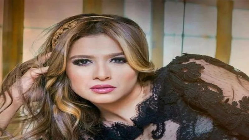 رغم طلاق ياسمين عبد العزيز.. «محصلش حاجة».. صور