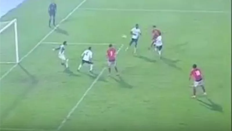 الشيخ يحرز هدف التعادل للاهلى فى شباك الجونة.. فيديو