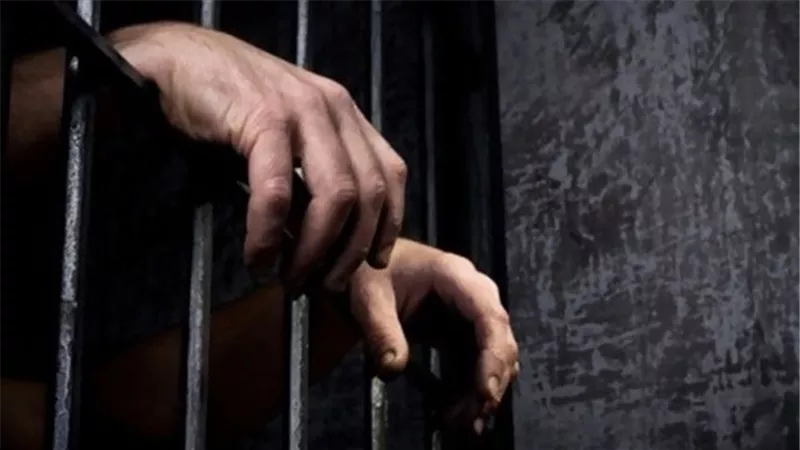 القبض على عامل قتل حداد واصاب سمكرى بالبحيرة
