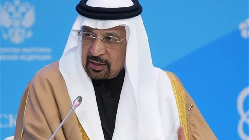 بلهجة حادة ¨وزير الطاقة السعودى لا احتاج لاذن لتقليص إنتاج النفط