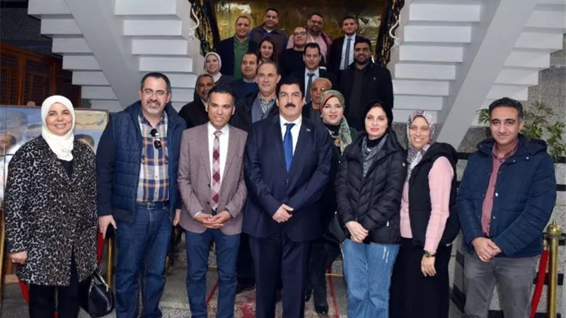 مرزوق يستقبل القافلة الطبية التى قامت بفحص 4000مواطنا بطوخ مجانا