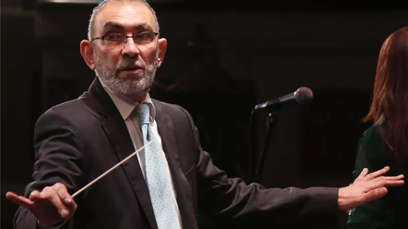 القومية تتغنى باعمال ملك العود على المسرح الكبير