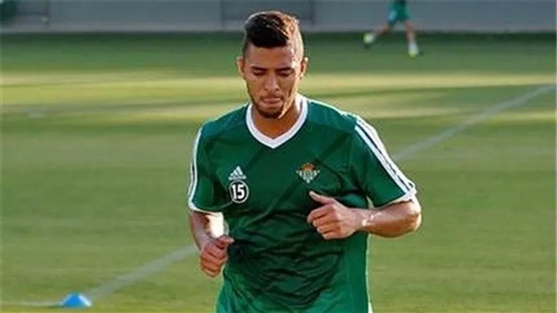 نجم دفاع المنتخب الوطنى فى الزمالك.. يناير المقبل