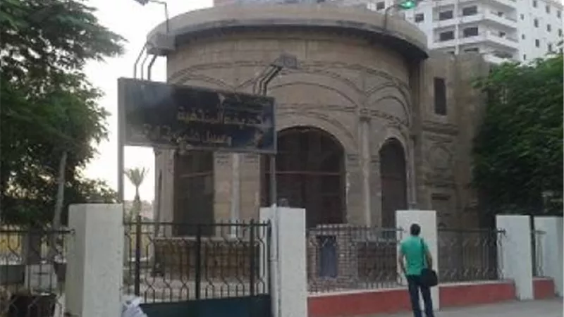 المئات يؤدون صلاة الجمعة بدون خطبة في مسجد بالدقهلية