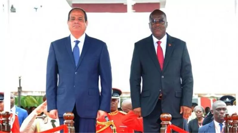 السيسي يتلقى اتصالا هاتفيا من نظيره التنزاني بشأن سد 