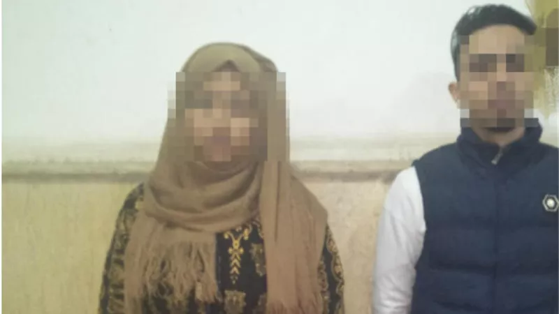 صور¨ العشيق انتظر ممرض في دولاب غرفة النوم وقتله بمساعدة الزوجة الخائنة