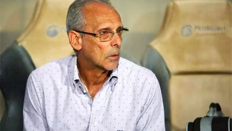 فييرا يطلب 2 مليون يورو لتدريب الأهلي