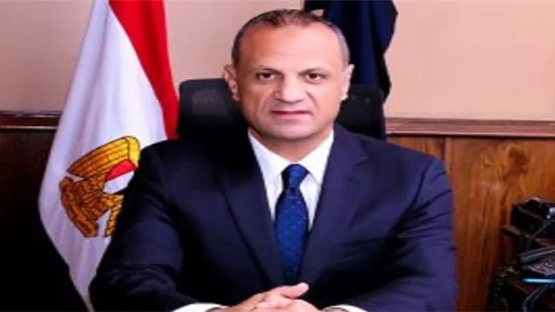 معيد آداب سوهاج لهف 200 ألف جنيه من بلدياته.. بزعم الحاق نجله بكلية عسكرية