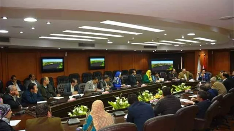 وزير الرياضة يناقش استعدادات الوزارة لماراثون زايد الخيرى