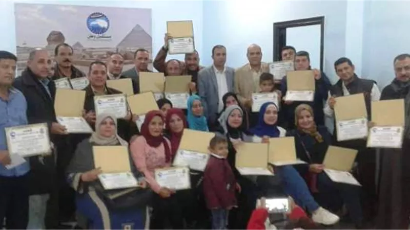 مستقبل وطن ينتهى من تسلم 1000شهادة لشباب الحزب بالشرقية..بالصور