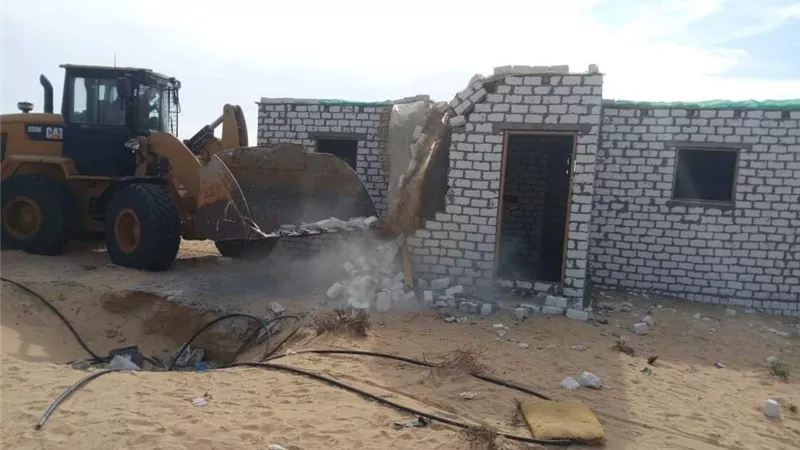 ازالات بايدى المخالفين فى مجلس مدينة العريش