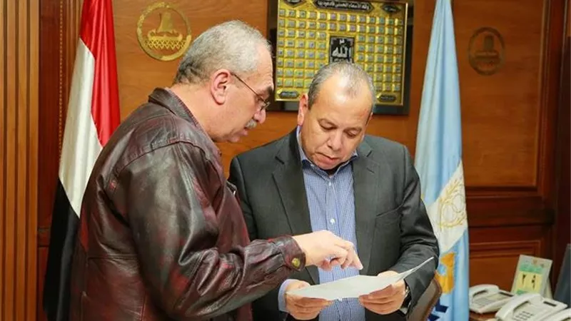 محافظ كفرالشيخ يتابع اصدار التراخيص وشهادات الصلاحية بالمراكز والمدن