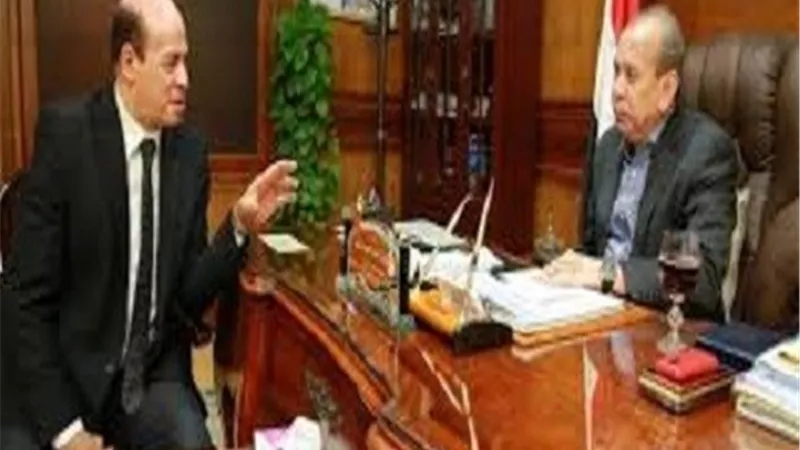 محافظ كفرالشيخ يتابع تشغيل مشروع النقل الداخلى
