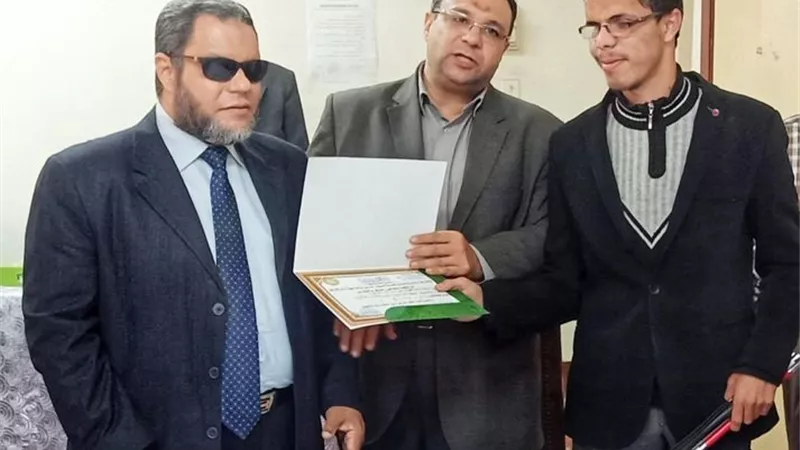 كلية أصول الدين والدعوة بالزقازيق تكرم أبنائها الطلاب من ذوى الاحتياجات الخاصة