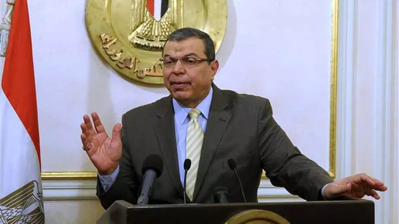 غياب وزير القوى العاملة عن حل ازمة عمال شركة بسكو مصر يثير ازمة فى اللجنة