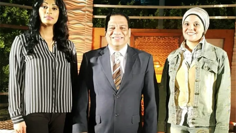 عادل عبده فارس المسرح الاستعراضي ضيف نجوم علي لايف