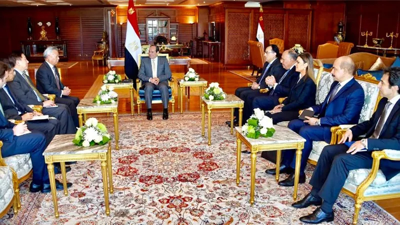 السيسى يستقبل رئيس البنك الآسيوي للاستثمار في البنية التحتية