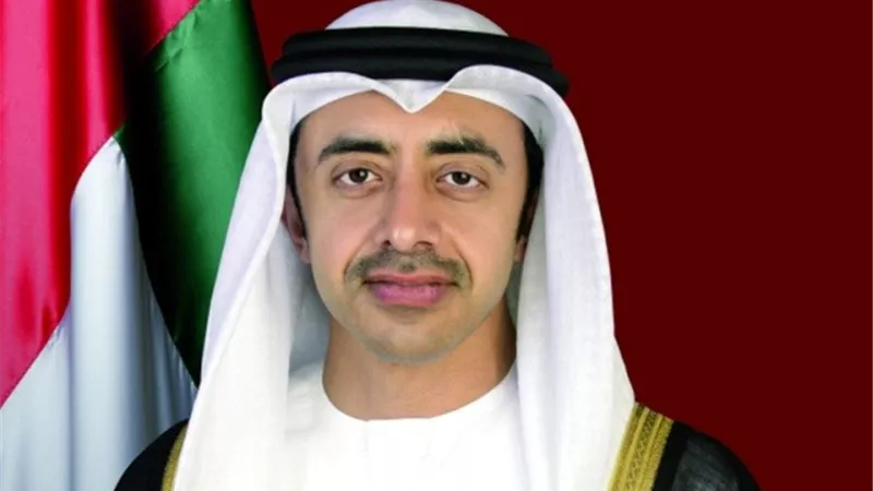 عبدالله بن زايد يغادر القاهرة