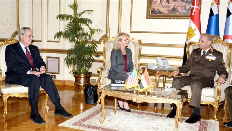 الفريق أول محمد زكى يلتقى وزير الأمن الداخلى الأمريكى