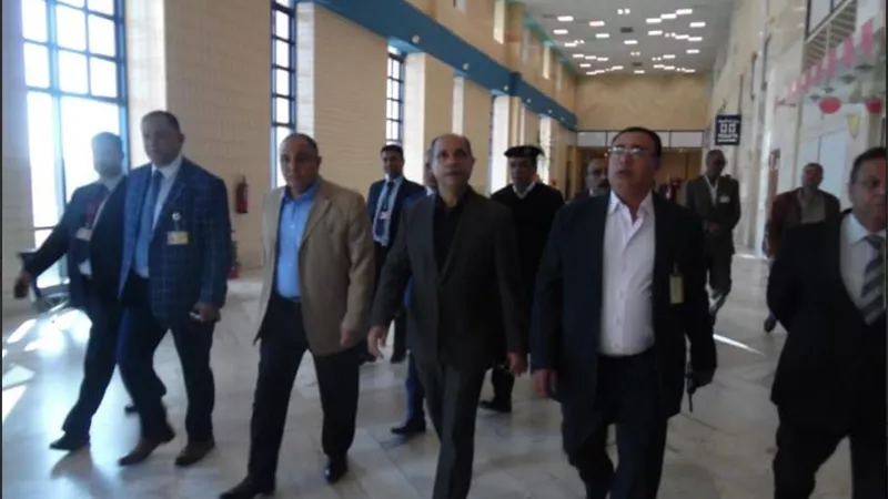 وزير الطيران: خطة تطوير شاملة للمطار من الداخل والخارج