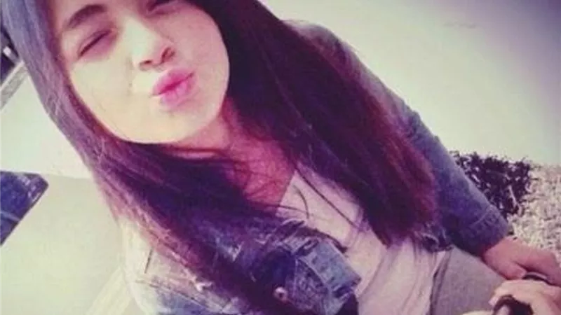 شاهد .. أحدث صورة لـ ليلى أحمد زاهر مع ياسمين صبرى