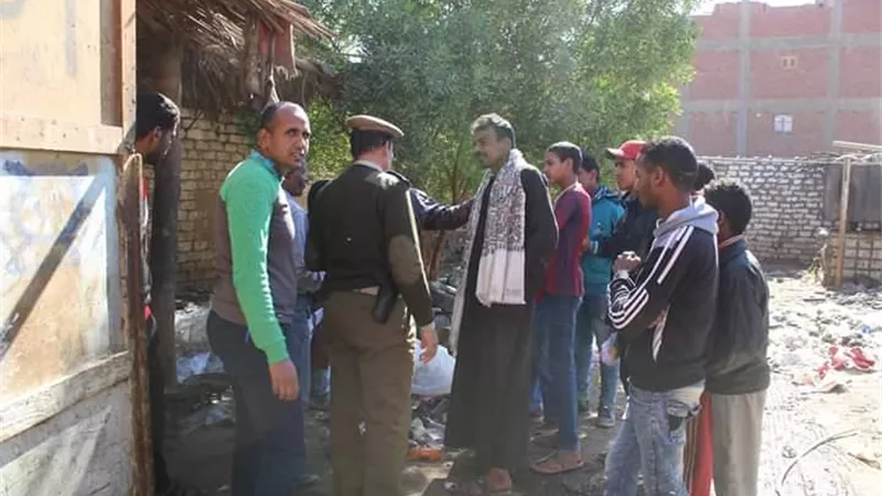 اغلاق وتشميع 4 مخازن خردة فى حملة مكبرة باسوان