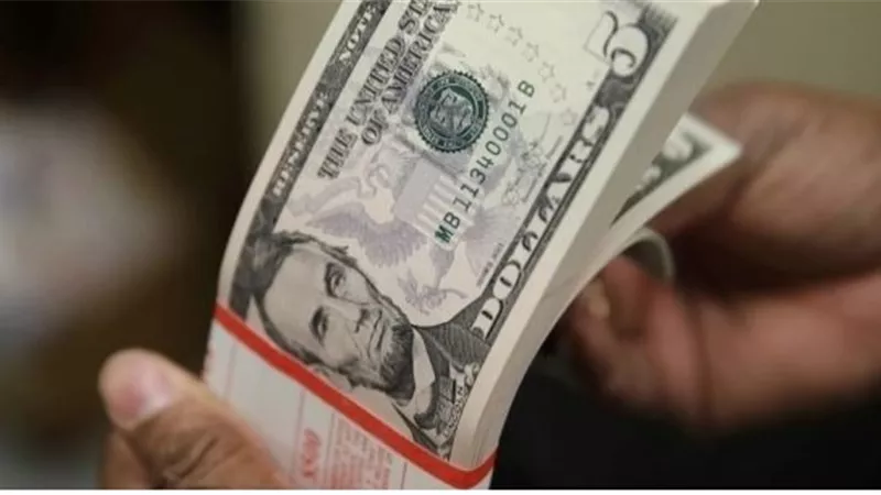استقرار سعر الدولار.. ويسجل 17.88 جنيه للشراء في 